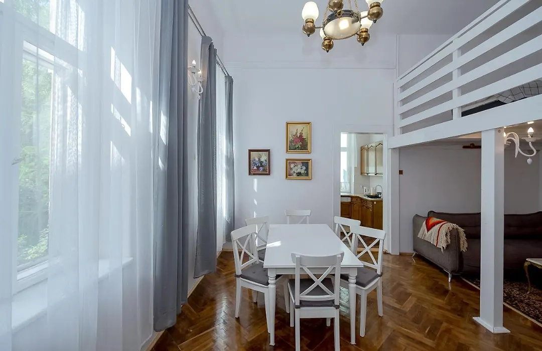 Willa Konradówka (apartament Tolin)-1